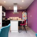 Bundle 2 Apparts, 12 Person - Parking, Station, Calais