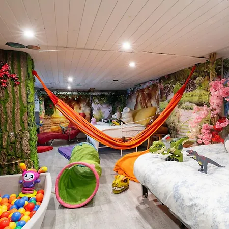 Bundle 2 Apparts, 12 Person - Parking, Station, Appartement