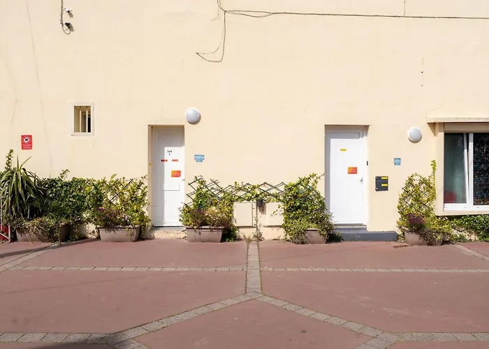 Bundle 2 Apparts, 12 Person - Parking, Station, Appartement