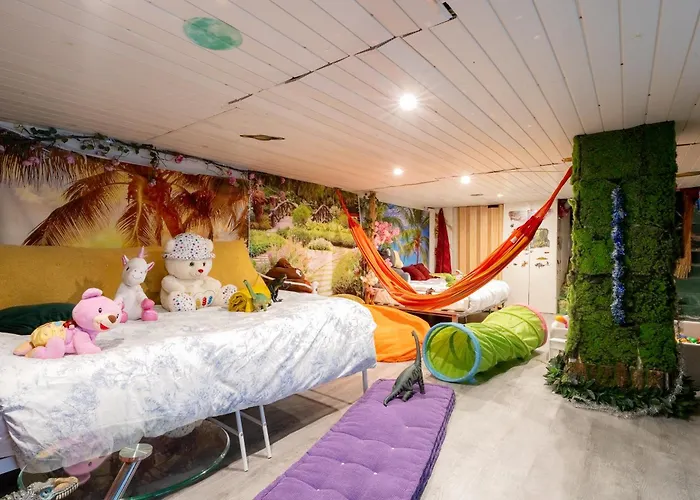 Appartement Bundle 2 Apparts, 12 Person - Parking, Station,