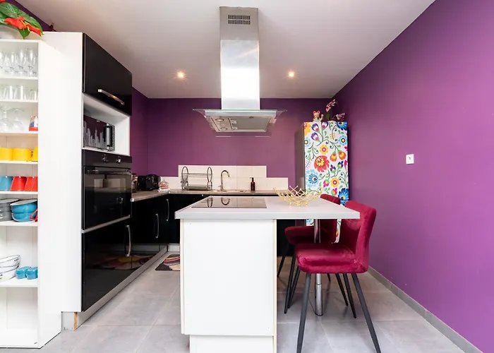 Bundle 2 Apparts, 12 Person - Parking, Station,