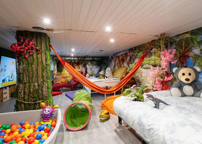 Bundle 2 Apparts, 12 Person - Parking, Station, Appartement